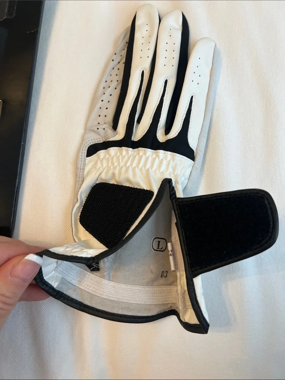 Nike White and Black Tech Xtreme Golf Glove Reg/Right ML
